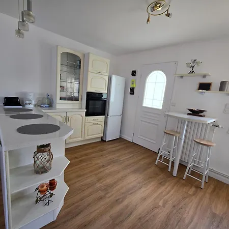 Ferienhaus Maison Entierement Renovee *